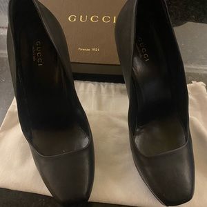 GUCCI platform pumps leather black classic